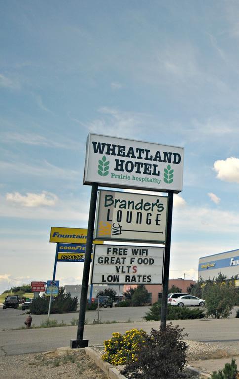 Wheatland Hotel Strathmore Exterior photo